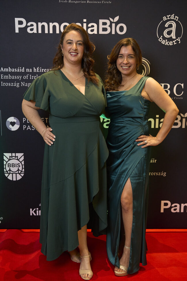 DSC865526